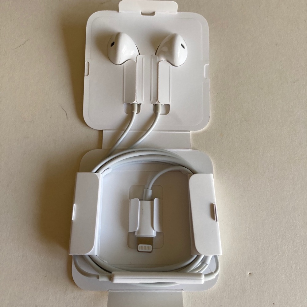 Apple air phones